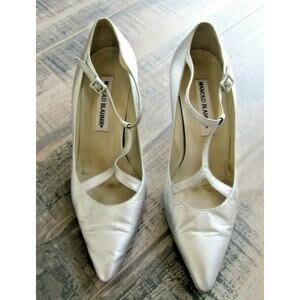 MANOLO BLAHNIK Silver Pumps Heels Size 39